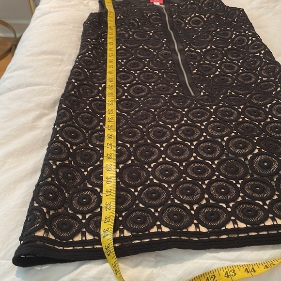 Douglas Hannant made in USA. Black dress with gold lining - Picture 9 of 12